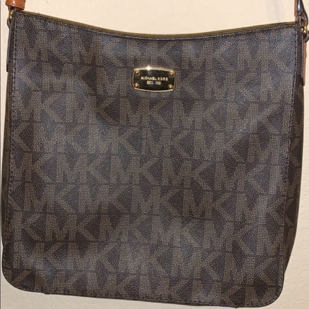 Michael Kors Crossbody